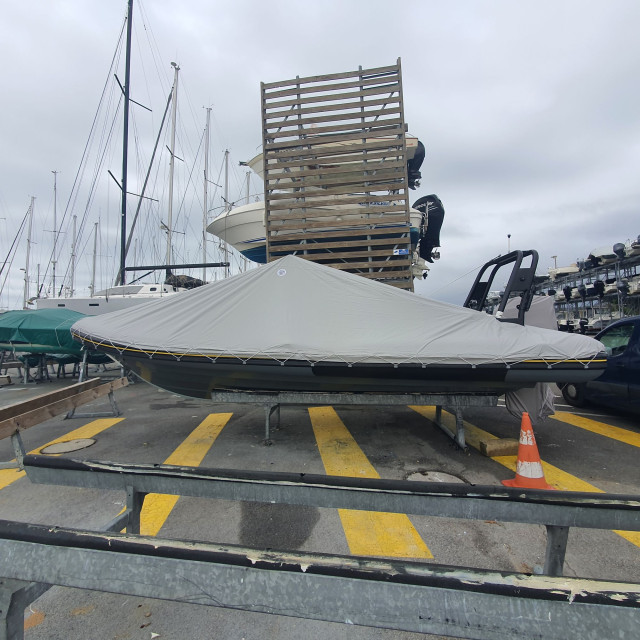 Purchase Highfield Patrol 700 winter cover tarpaulin