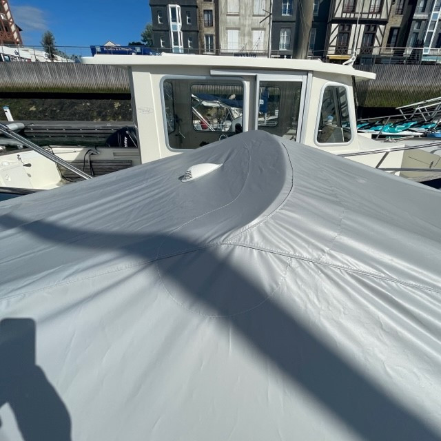 Purchase Flat cover for Jeanneau Cap Camarat 6.5 CC S3 deck