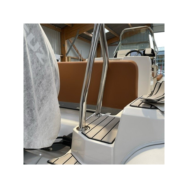 Purchase Zodiac Medline 5.8 Rear Seat Cover