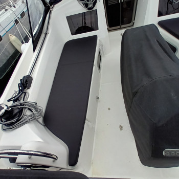 Purchase Jeanneau Sun Odyssey 410 cockpit cushions