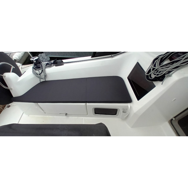 Purchase Jeanneau Sun Odyssey 410 cockpit cushions