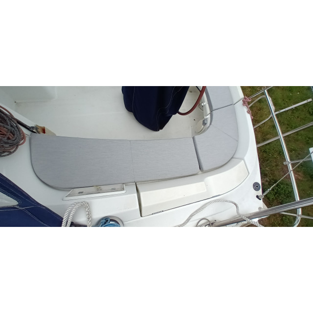 Purchase Jeanneau Sun Odyssey 35 cockpit cushions