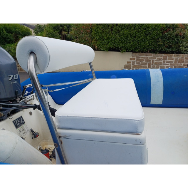 Purchase Pilot seat cushion Bombard Explorer 550 DB