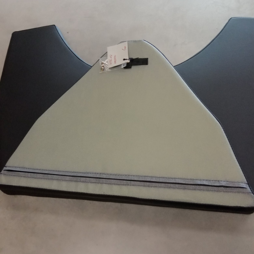 Purchase Front storage bin cushion for Bombard Sunrider 550