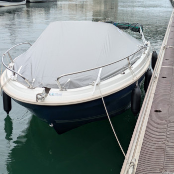 Purchase Flat cover for Jeanneau Cap Camarat 5.5 WA deck Purchase Flat cover for Jeanneau Cap Camarat 5.5 WA deck