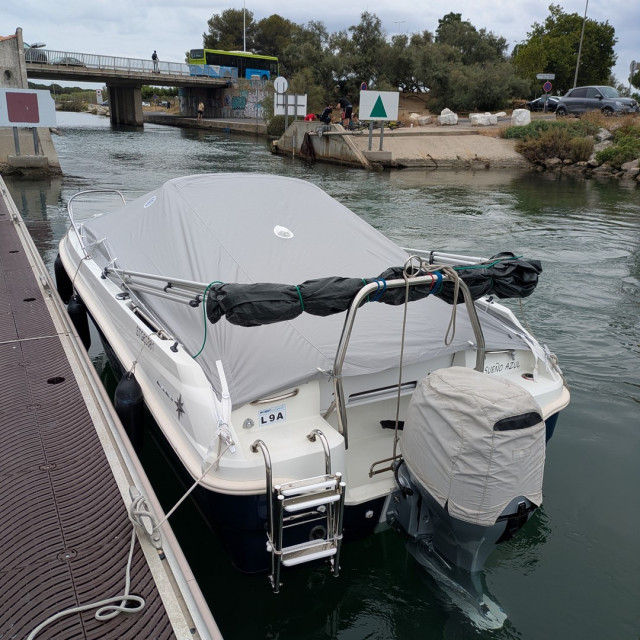 Achat Taud plat pont Jeanneau Cap Camarat 5.5 WA Achat Taud plat pont Jeanneau Cap Camarat 5.5 WA