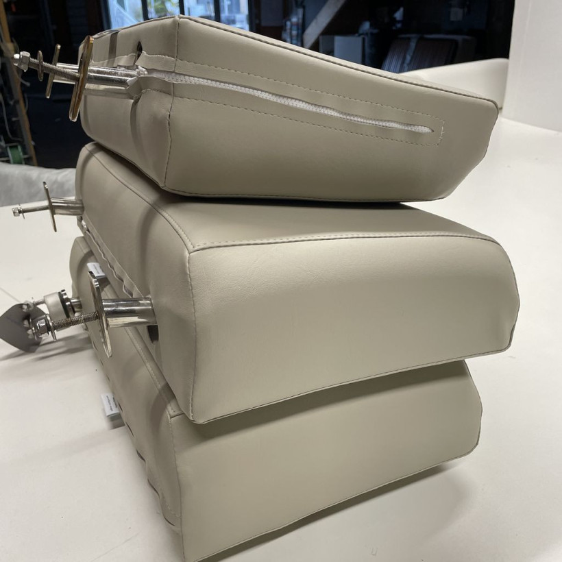 Purchase Rear Bench Backrest Cushion Quicksilver Activ 605 Open