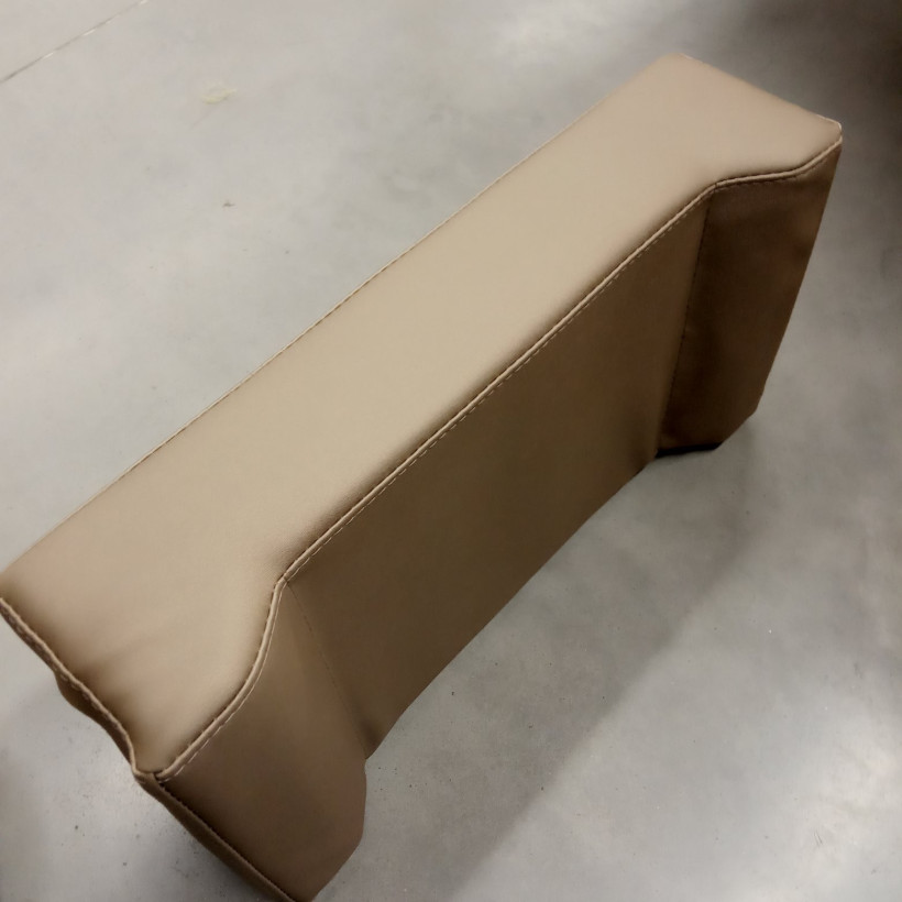 Purchase Pilot seat cushion Pro Marine Helios 25