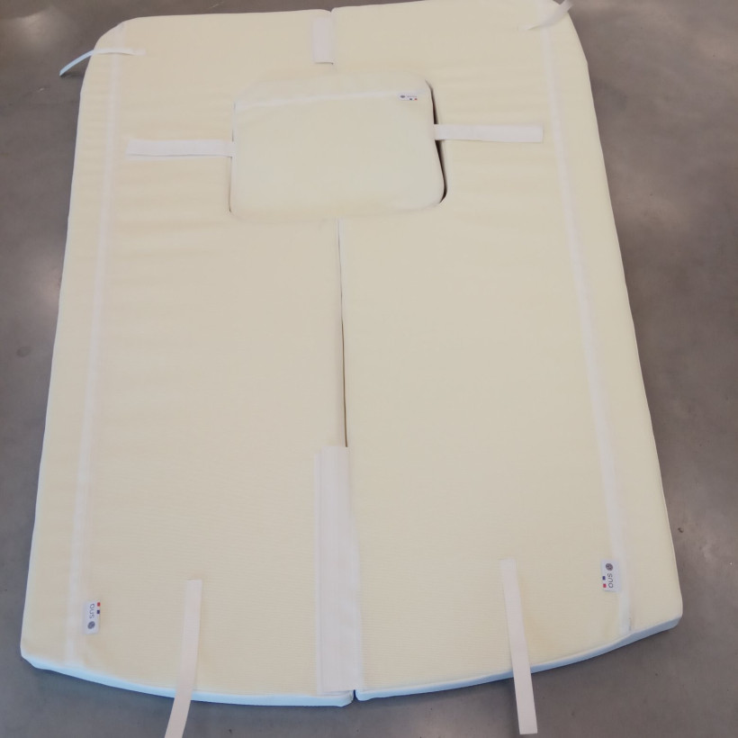 Purchase Jeanneau Leader 805 sun lounger cushion