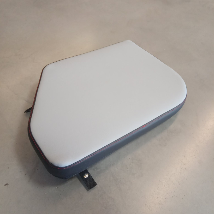 Purchase Rear port seat cushion Zodiac Open 5.5