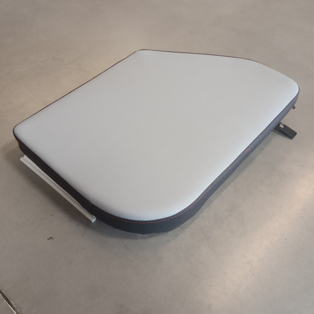 Purchase Rear starboard seat cushion Zodiac Open 5.5