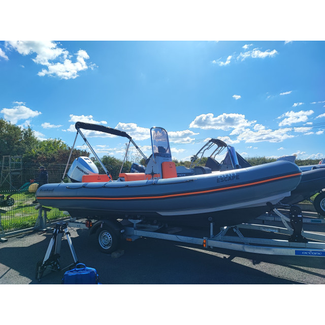 Purchase Winter Cover Bombard Explorer 600