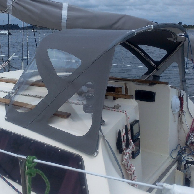 Purchase Spray Hood Jeanneau Arcadia