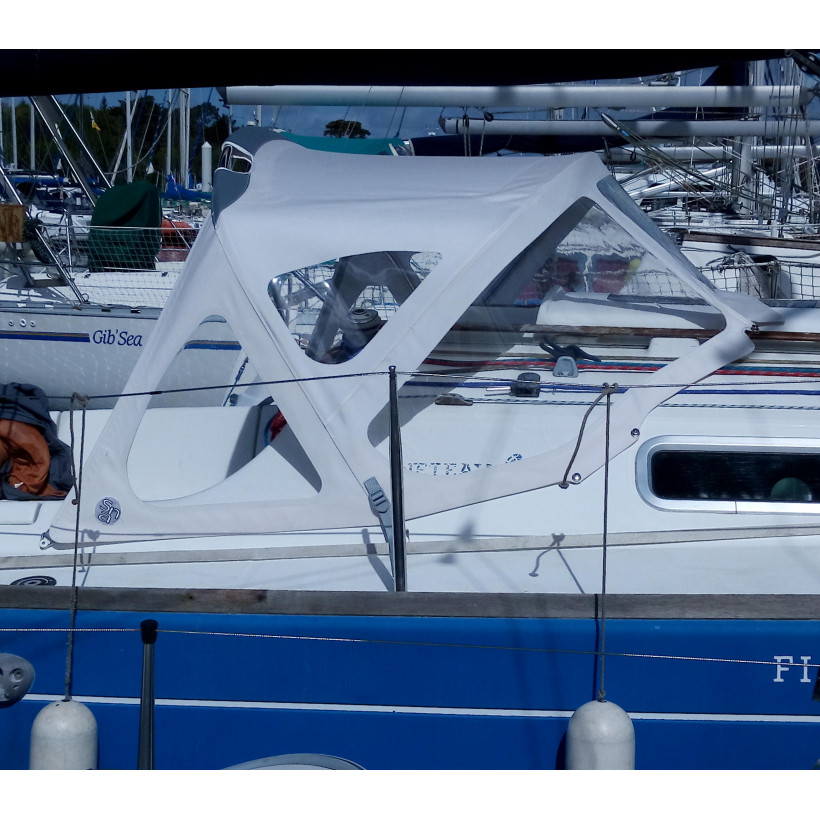 Purchase Spray Hood Bénéteau First 260 Spirit