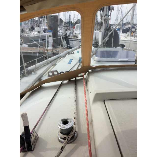 Purchase Spray Hood Dufour 31