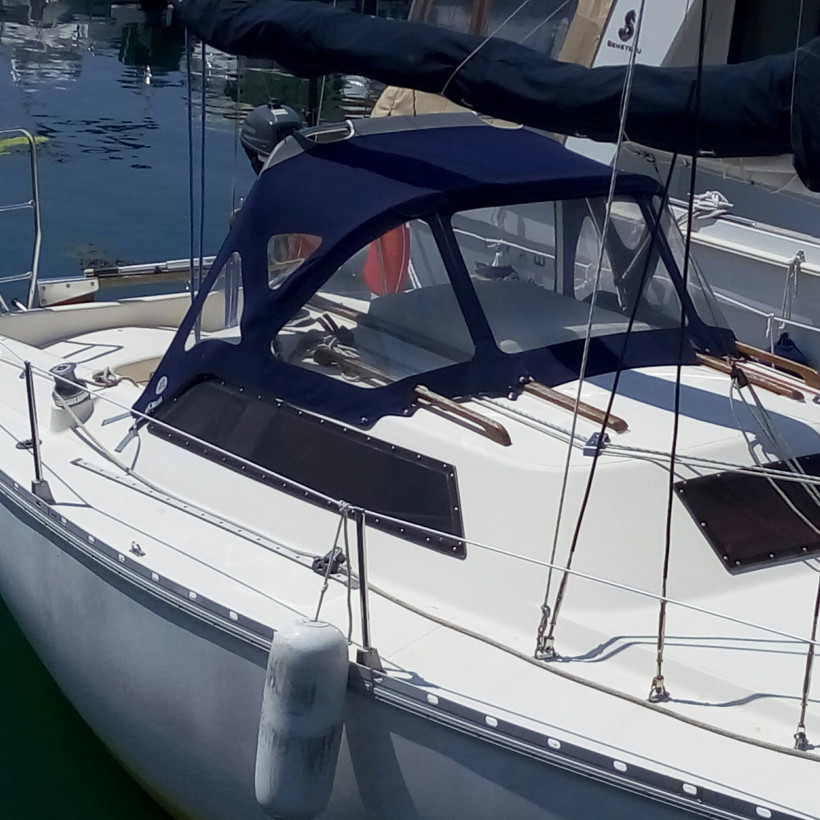 Purchase Spray Hood Jeanneau Fantasia