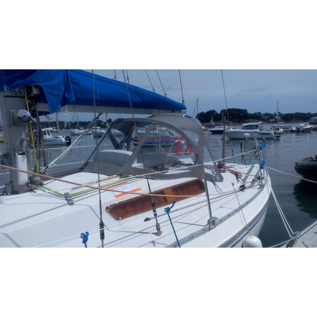 Purchase Spray Hood Jeanneau Melody