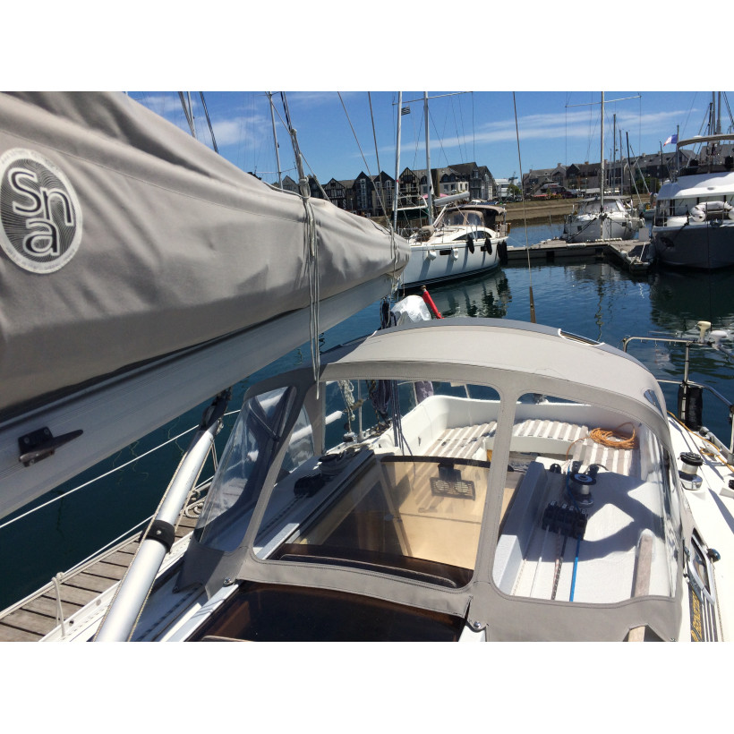 Capote Beneteau First 305