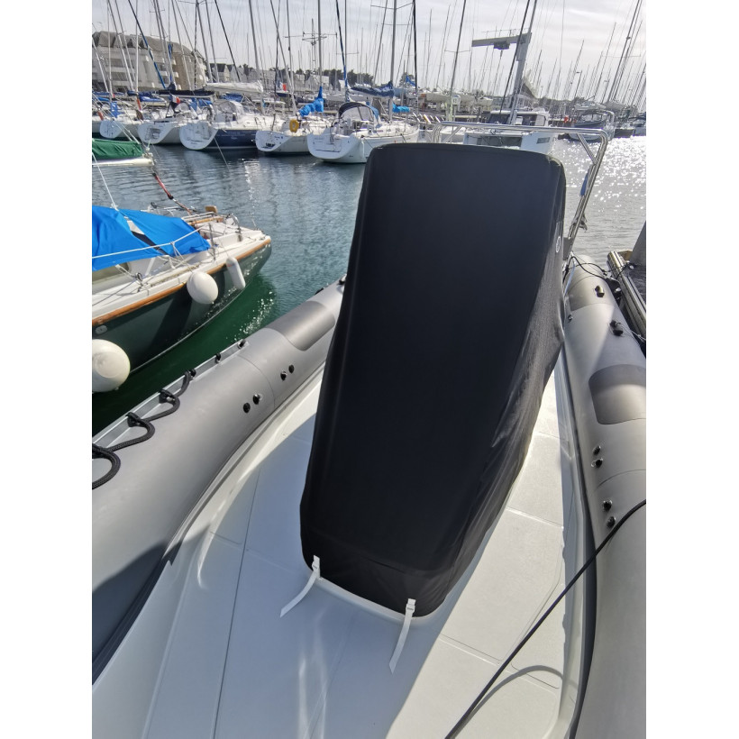 Purchase Pro Marine Manta 795 Console Cover Purchase Pro Marine Manta 795 Console Cover