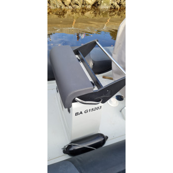 Purchase Manta 680 leaning post cover