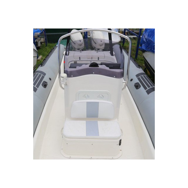 Purchase Zodiac Pro 20 Man Console Backrest Cushion Purchase Zodiac Pro 20 Man Console Backrest Cushion
